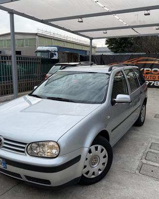 VW GOLF 1.6 BENZINA EURO4 NEOPATENTATI UNI PROP