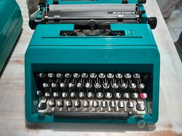 Macchina da scrivere olivetti studio 45