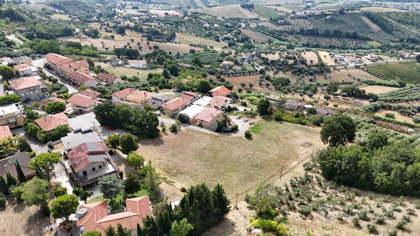 TER. RESIDENZIALE A TORTORETO - Vista 4