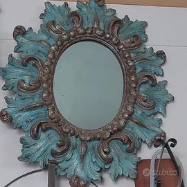 specchiera stile rinascimentale. 