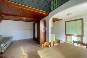 2 LOCALI A BARANO D'ISCHIA