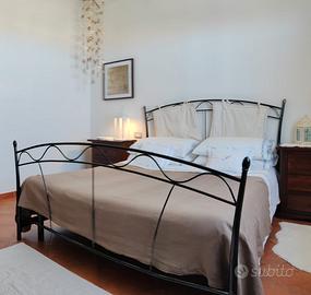 Rete matrimoniale con giroletto