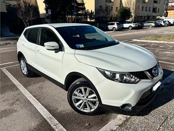 Nissan Qashqai Acenta