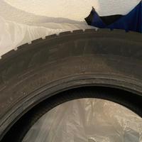 4 pneumatici auto invernali Kumho 205/65 R16 95V