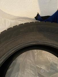 4 pneumatici auto invernali Kumho 205/65 R16 95V