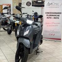 Peugeot Tweet 125 gt Nuovo da Immatricolare