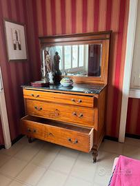 Camera da letto d'epoca completa