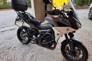 Yamaha tracer 900