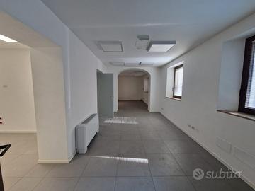 Uffici pronti all'uso nel cuore della città