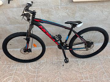 Bicicletta  mountain bike Hogan