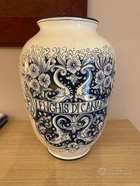 Vaso in Maiolica dipinto a a mano