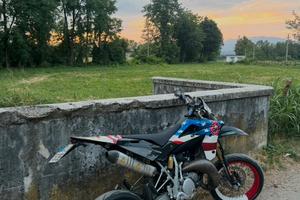 HUSQVARNA SM 125 MOTARD