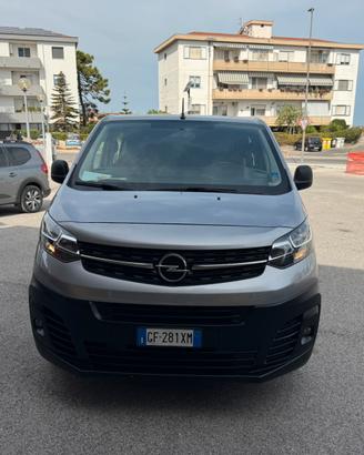 Furgone autocarro