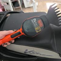 taglia erba siepi Black e decker