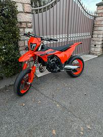 KTM SX 125 2025 leggere bene