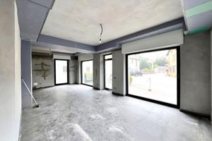 Negozio con elevata visibilita'