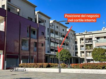 Spazio Commerciale a Cologno Monzese con D