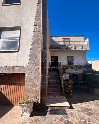 Arbus - Casa con giardino