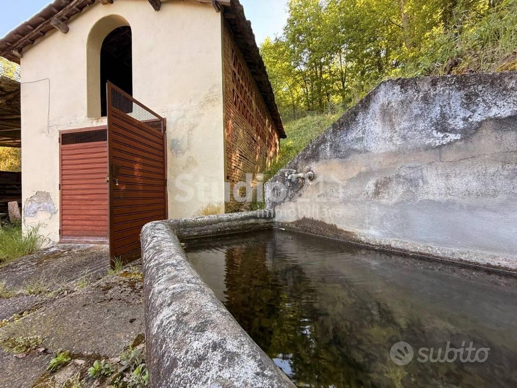Rustico / Casale di 260 m² con più di 5 locali e p - Vista 5