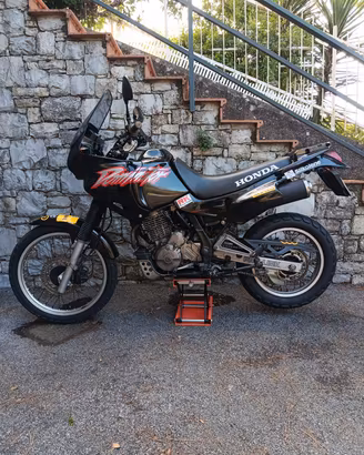 Honda Dominator Nx 650