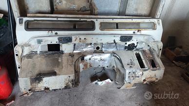 BULCKHEAD LAND ROVER DEFENDER