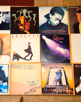 Lotto stock 32 vinili LP rock pop anni 70 / 80