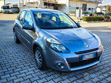 Renault Clio 1.2 5 porte 75cv - 2011