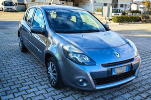 Renault Clio 1.2 5 porte 75cv - 2011