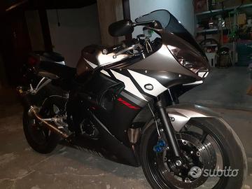 Yamaha yzf r6 2003