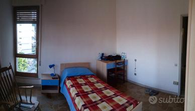 Camera singola a studentessa italiana