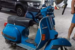 Vespa px200e arcobaleno (Leggi) FMI