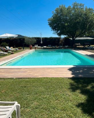Affascinante appartamento in casolare con piscina