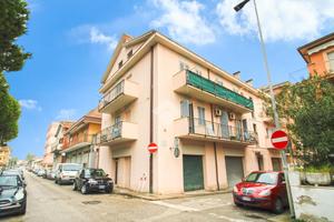 3 LOCALI A PORTO SANT'ELPIDIO
