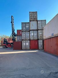 Containers marittimi usati