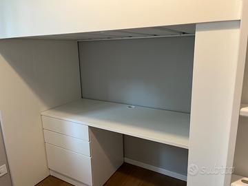 Letto a soppalco con scrivania Ikea