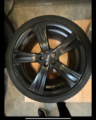 Set 4 cerchi in lega 20” con pneumatici invernali