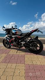 Bmw M1000R
