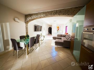 CASA SEMINDIPENDENTE A GRICIGNANO DI AVERSA
