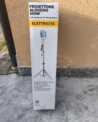 Faretto alogeno con cavalletto telescopico