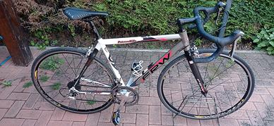 Bici da corsa FRW gruppo Ultegra 10 rapporti 