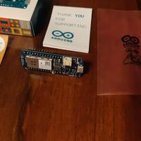 Arduino MKR1000 WiFi originale + EXTRA