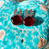 Collezione copribottoni: “gocce di vetro” rubino