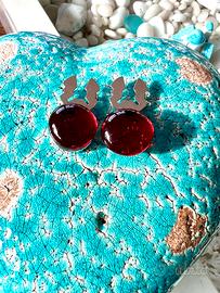 Collezione copribottoni: “gocce di vetro” rubino