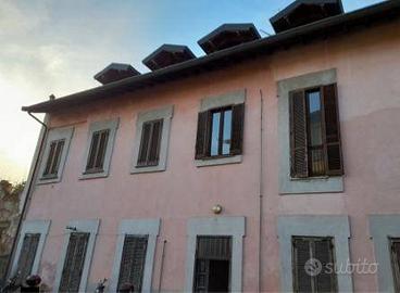 Immobile in asta di 82 m² con 2 locali a Ferno