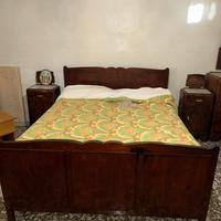 Camera da letto in legno antica