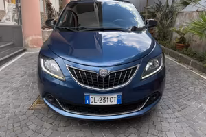 Lancia Ypsilon 1.0 FireFly 5 porte S&S Hybrid Ecoc