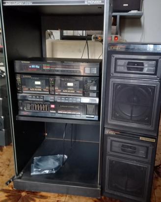 Impianto Pioneer con casse e mobiletto 