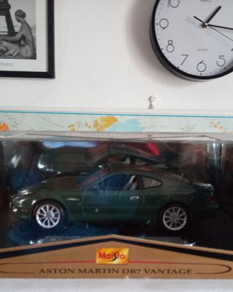Automodelli nuovi in scatola originale 1:18