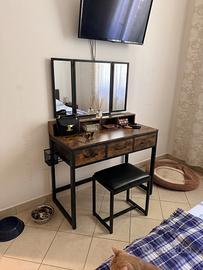Tavolino trucco