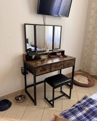 Tavolino trucco